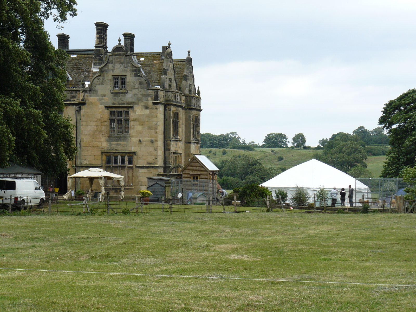 The first of the Blacketts arrive at Sockburn